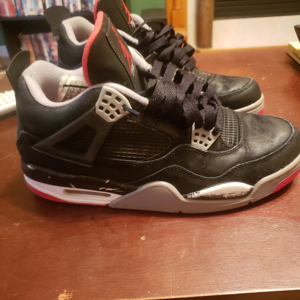 Jordan 4s